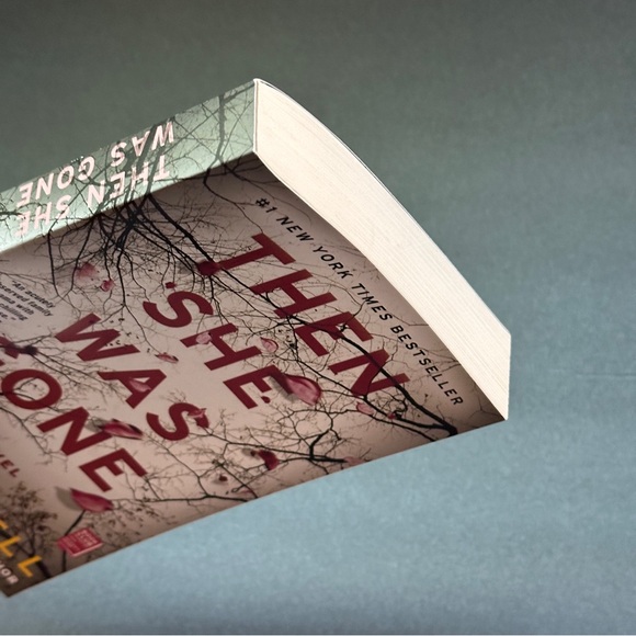 Then She Was Gone: A Novel by Lisa Jewell | Fiction, Mystery | Paperback Book - Picture 6 of 8